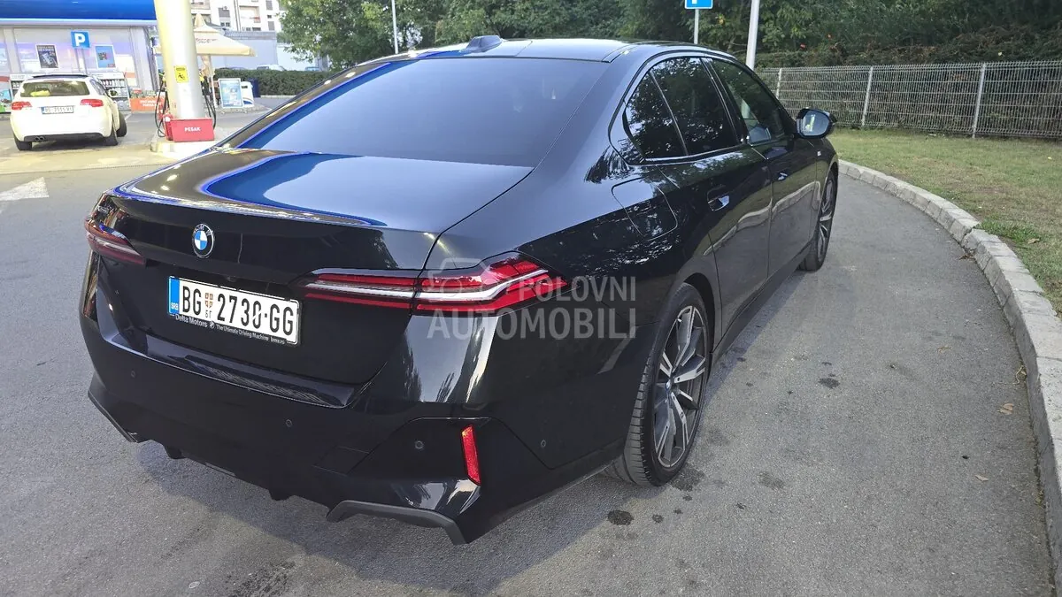 BMW 520 2023 photo 3