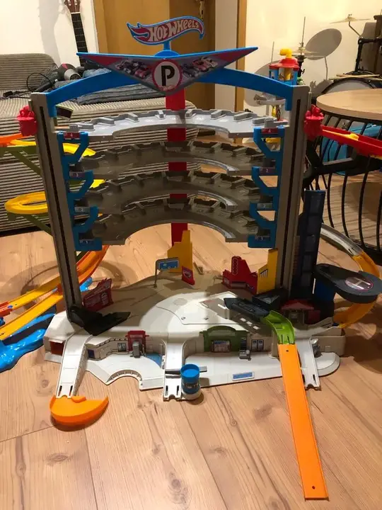 Hot Wheels Garage
