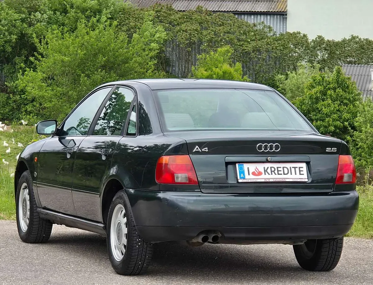 Audi A4 1995 photo 3