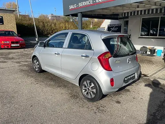 Kia Picanto 2013 photo 3