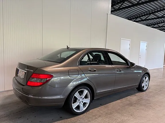 Mercedes-Benz C180 2010 photo 3