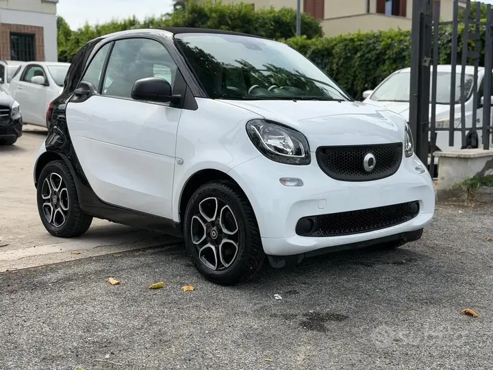 Smart Fortwo 2018 photo 3