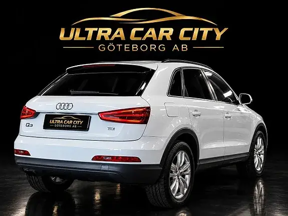 Audi Q3 2012 photo 2