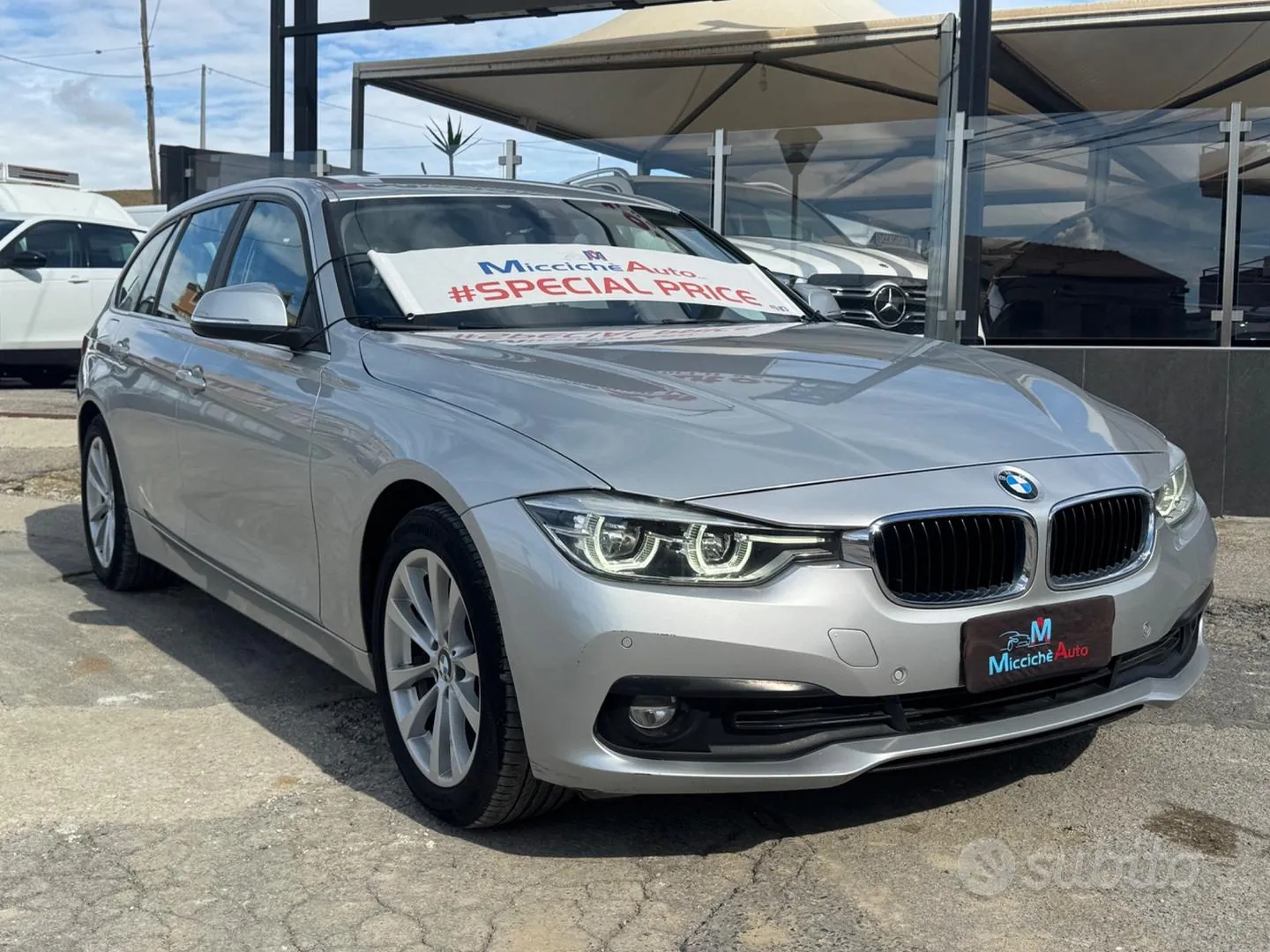BMW 3 Series 2018 photo 2