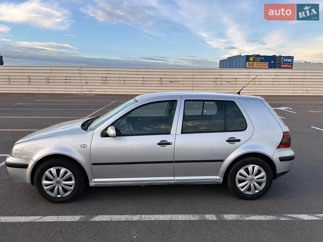 Volkswagen Golf 2001 photo 3