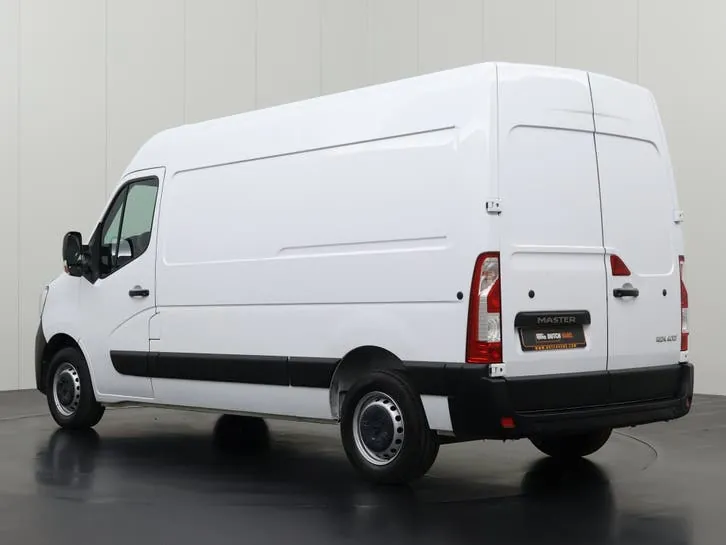 Renault Master 2023 photo 2
