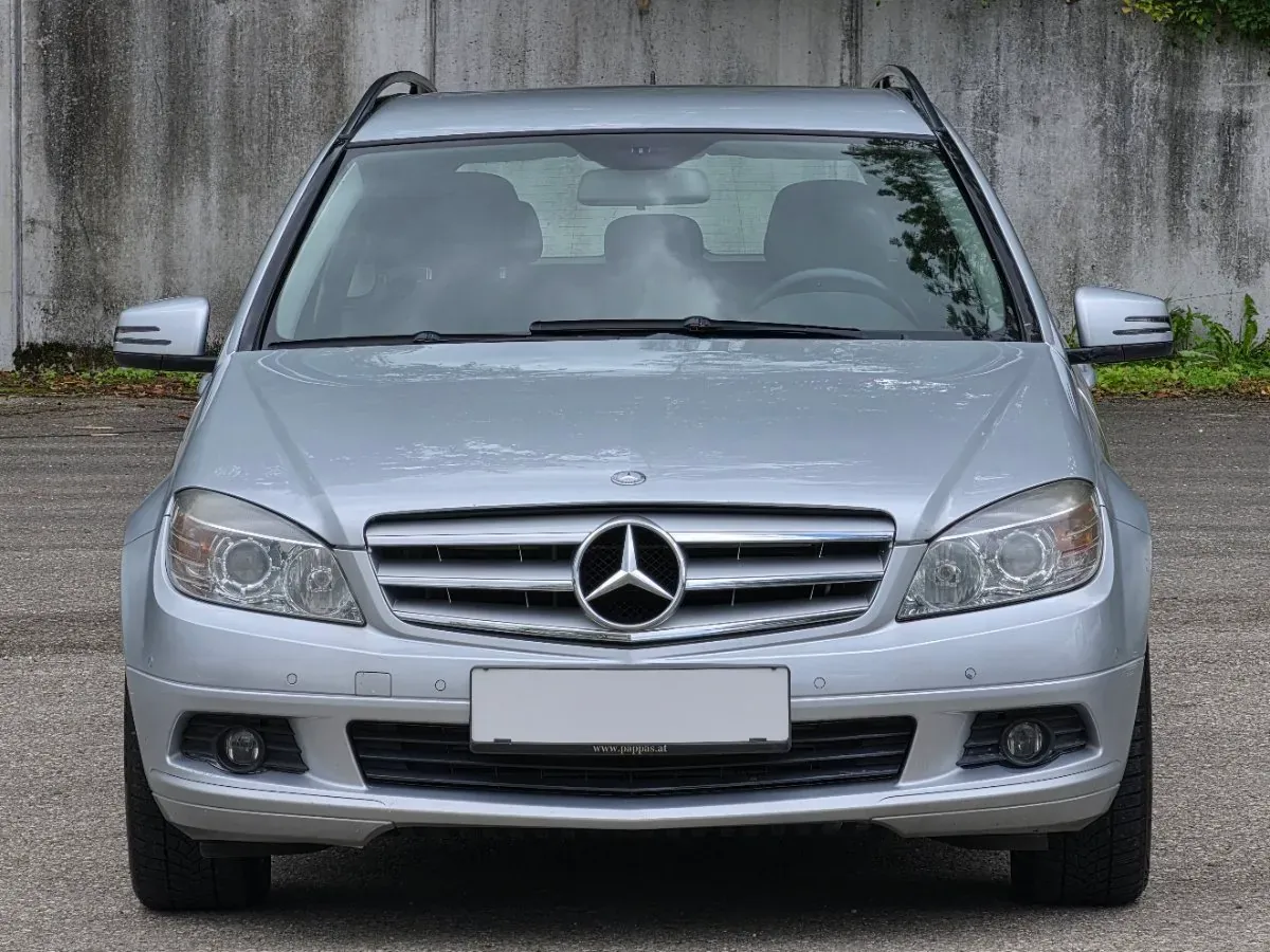 Mercedes-Benz C-Class 2009 photo 2