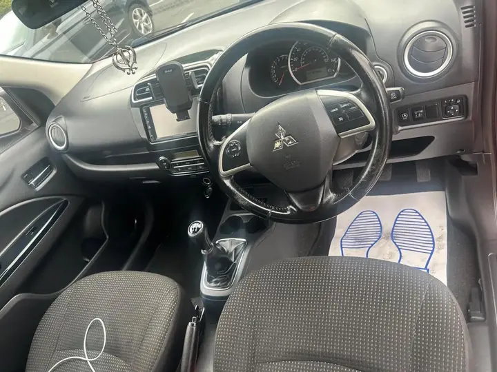Mitsubishi Mirage 2015 photo 5