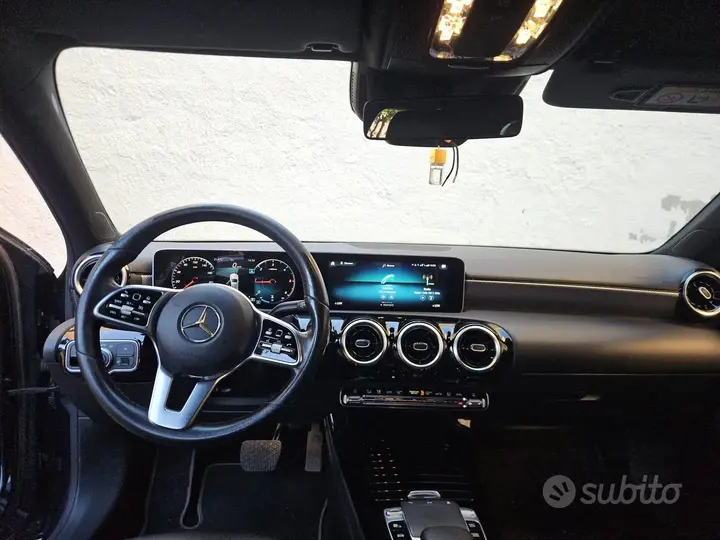 Mercedes-Benz A 2019 photo 3