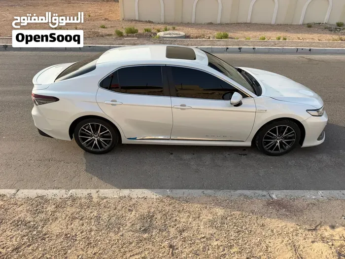 Toyota Camry 2023 photo 4