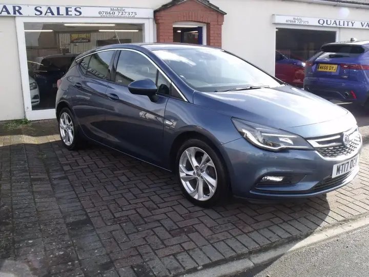 Vauxhall Astra 2017 photo 2