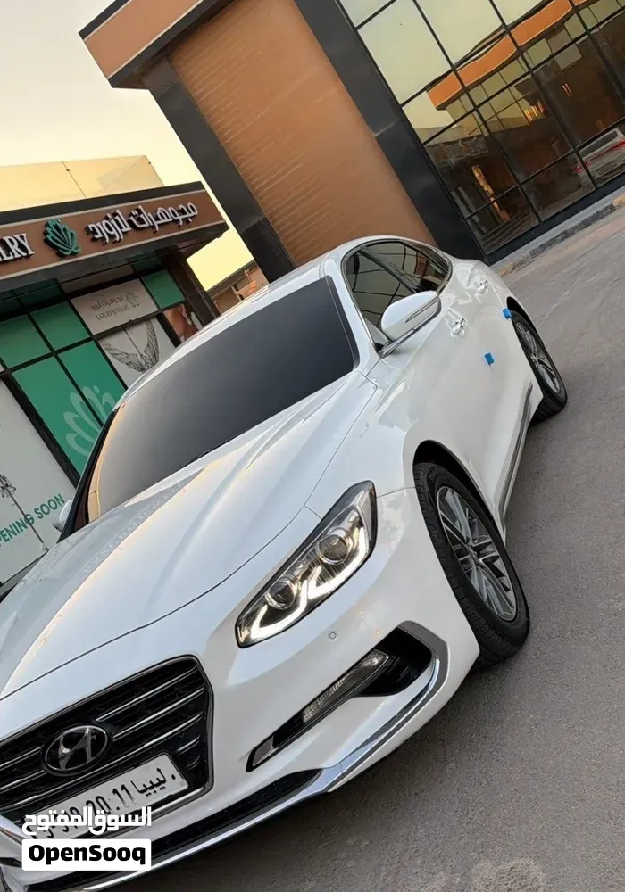 Hyundai Azera 2019 photo 2