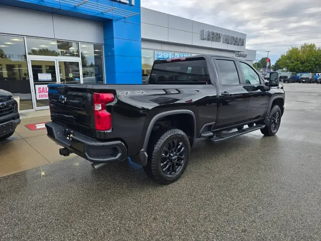 Chevrolet Silverado 2500 2026 photo 3