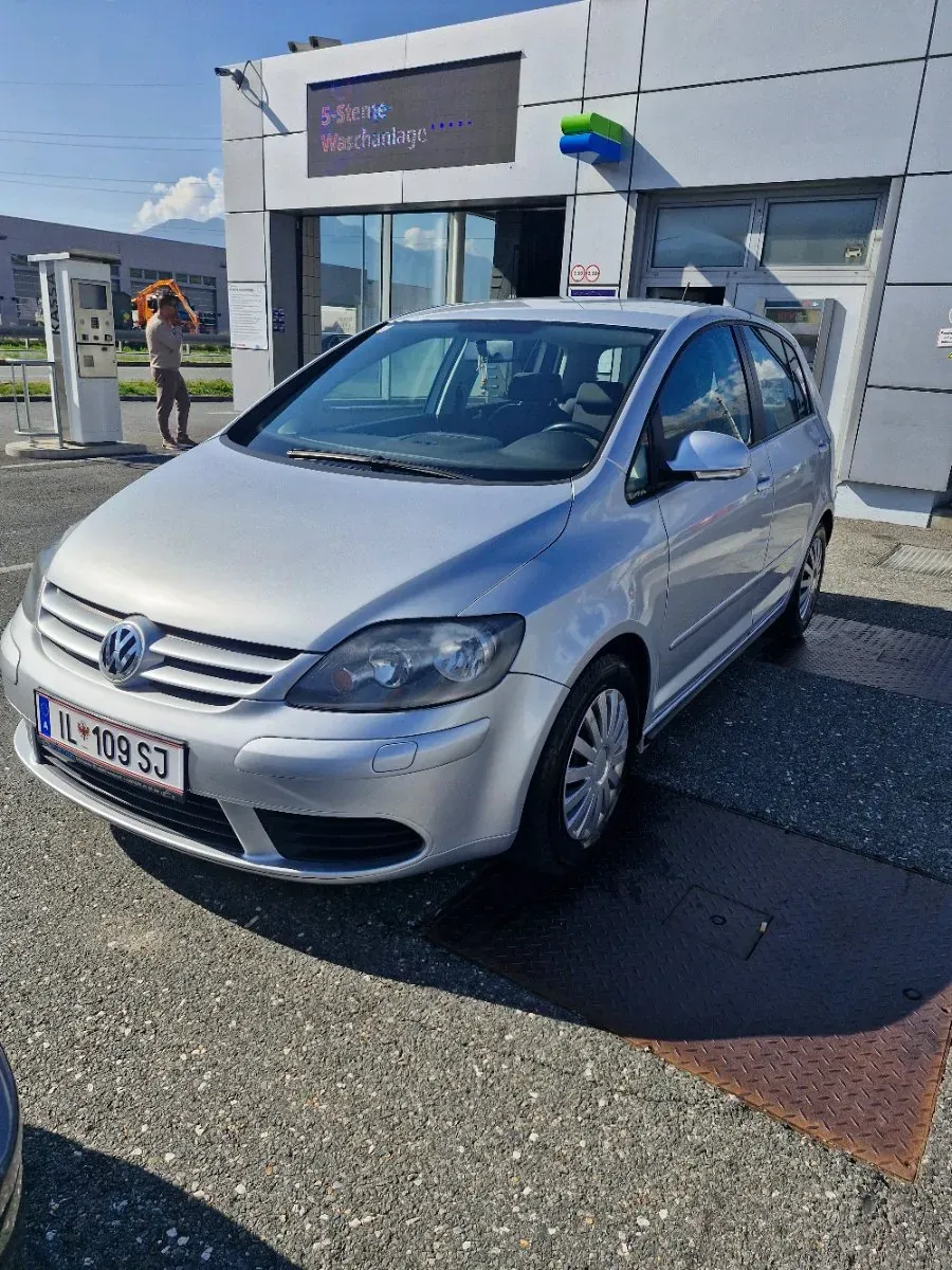 Volkswagen Golf 2006 photo 2