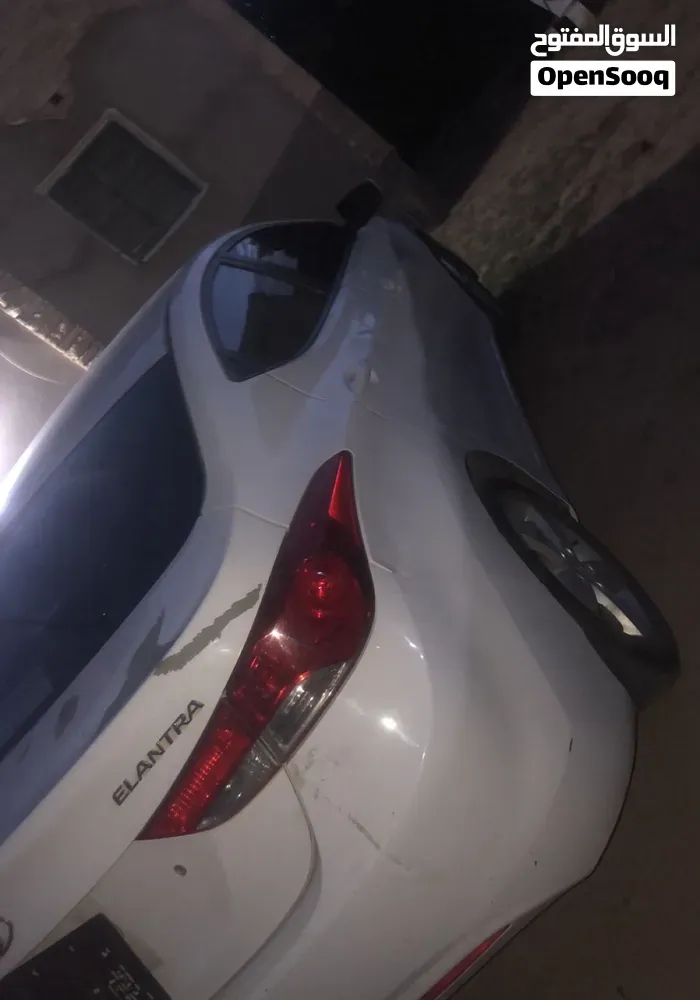 Hyundai Elantra 2012 photo 4