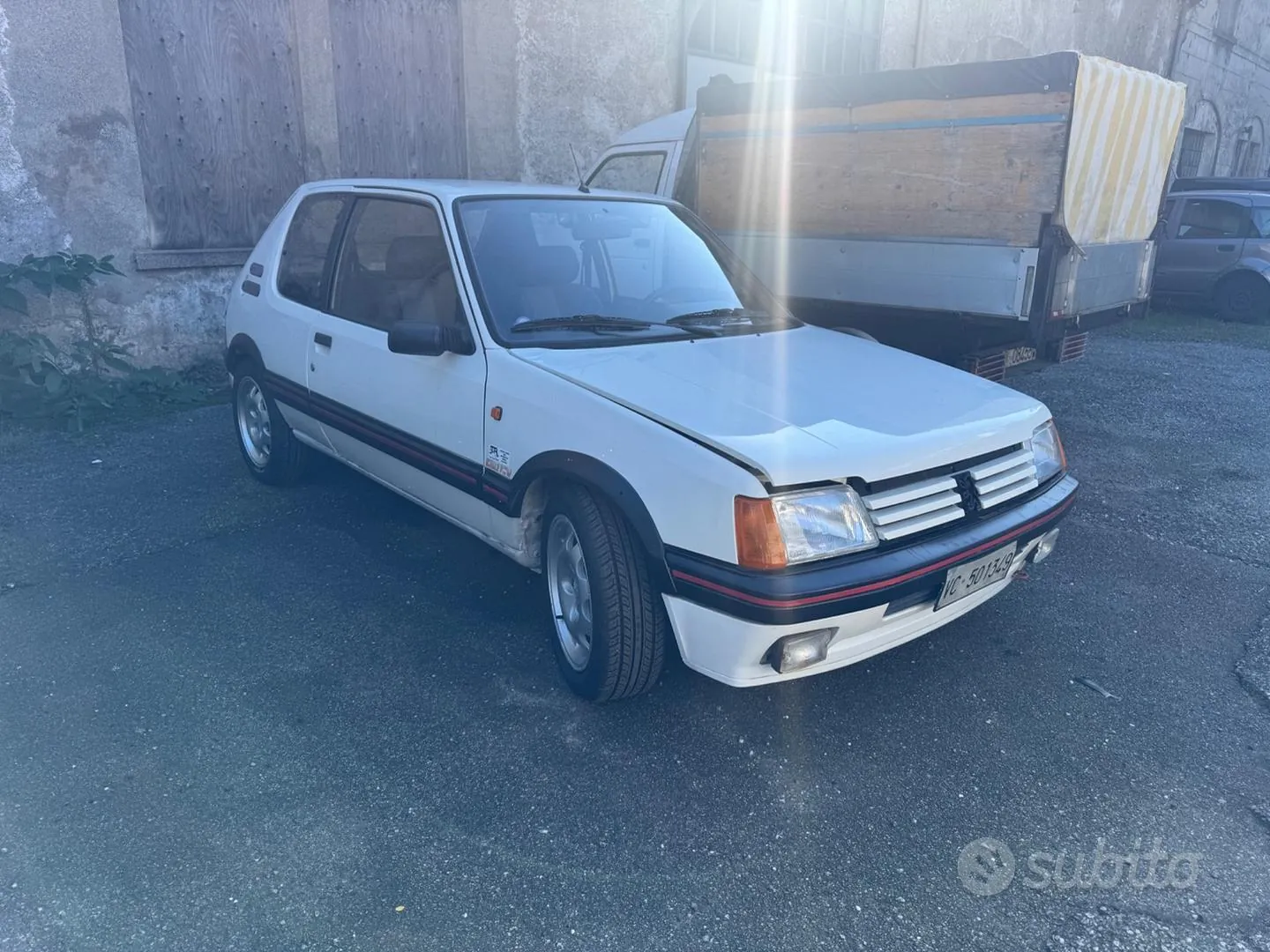 Peugeot 205 1988 photo 4