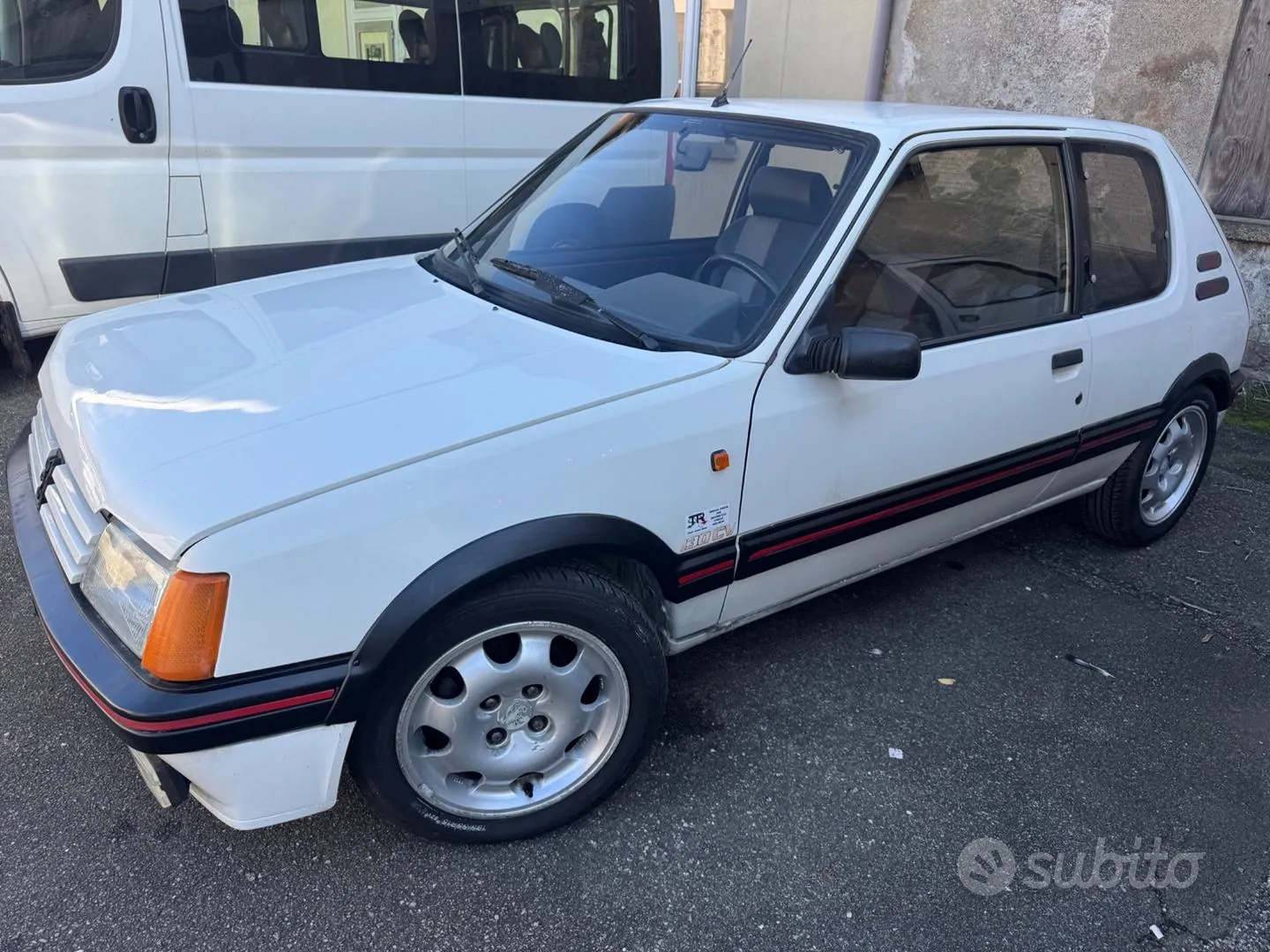 Peugeot 205
