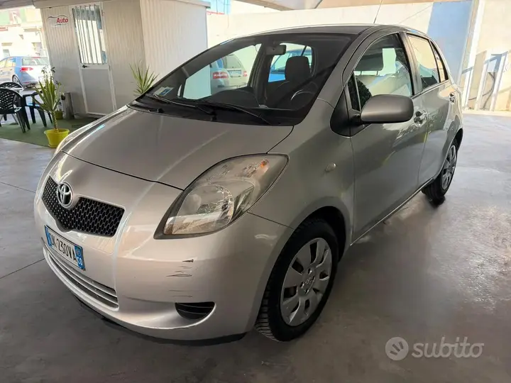 Toyota Yaris 2007 photo 3