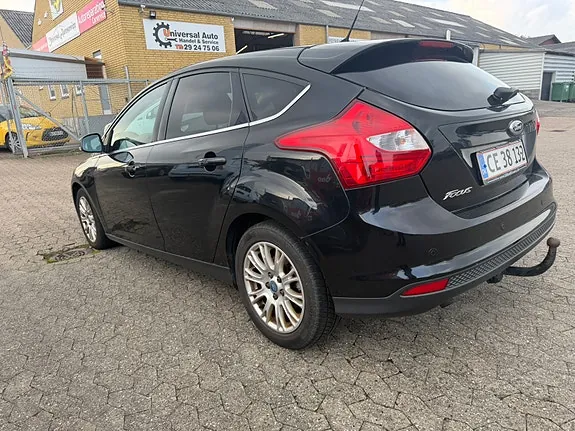 Ford Focus 2011 photo 4