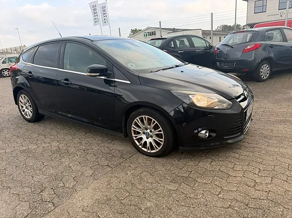 Ford Focus 2011 photo 2