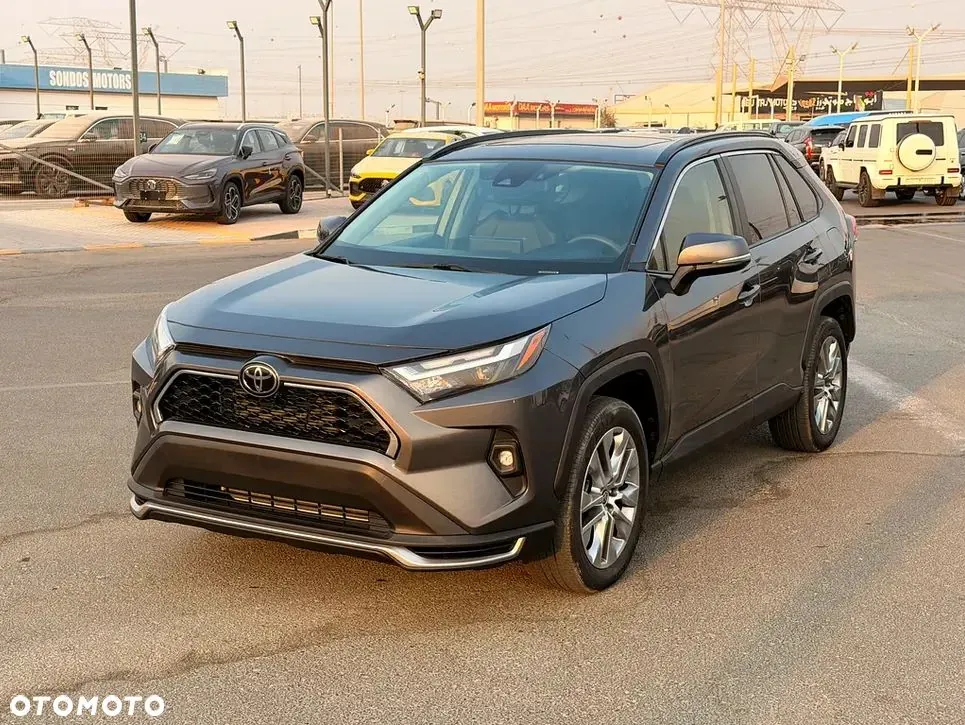 Toyota Rav4 2023 photo 2