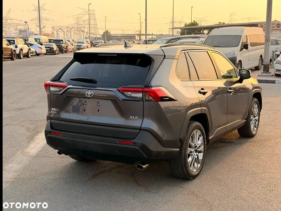 Toyota Rav4 2023 photo 4