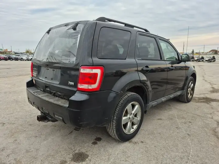 Ford Escape 2011 photo 5