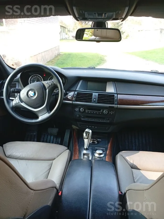 BMW X5 2007 photo 2