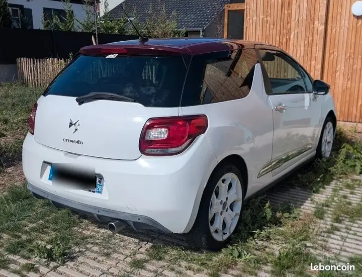 Citroen Ds3 2011 photo 2