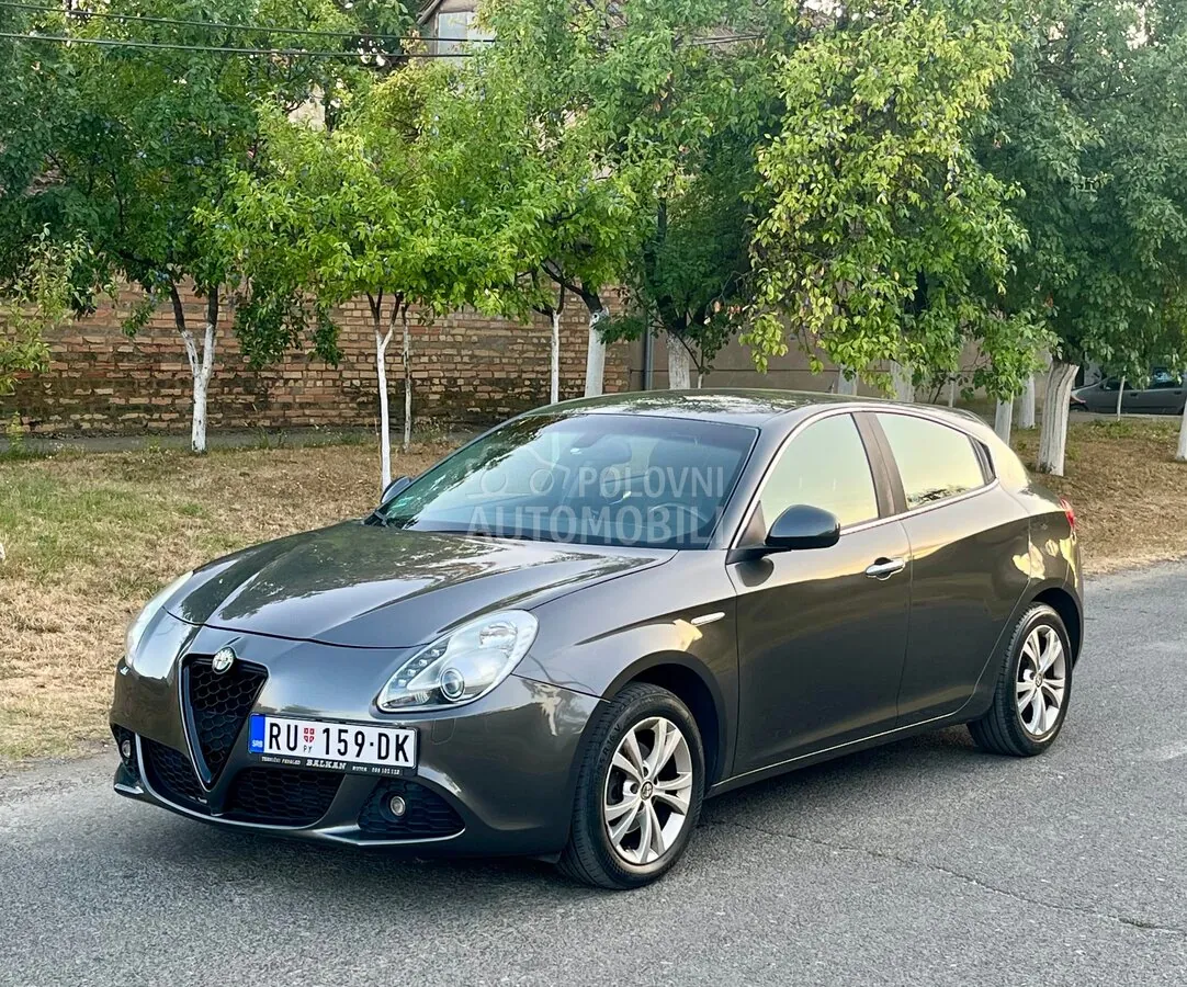 Alfa Romeo Giulietta 2010 photo 5