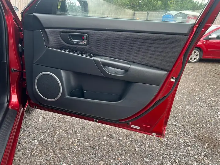 Mazda Mazda3 2009 photo 3