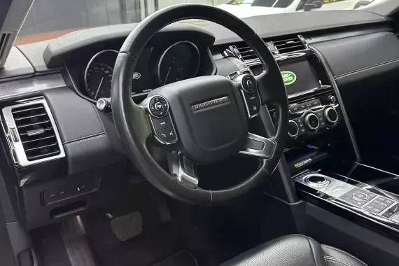 Land Rover Discovery 5 2018 photo 5