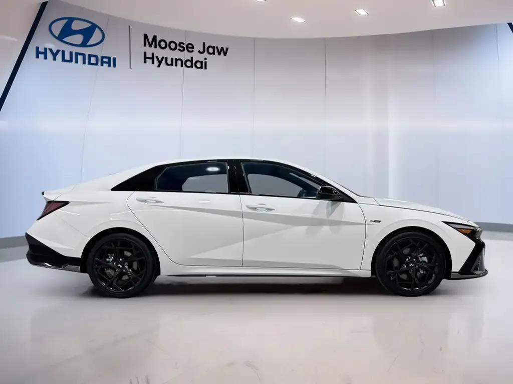 Hyundai Elantra 2026 photo 4