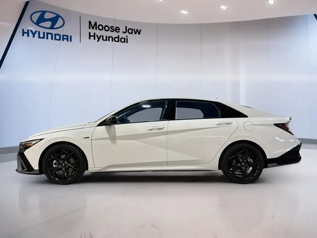 Hyundai Elantra 2026 photo 3