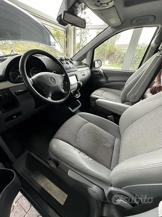 Mercedes-Benz Viano 2007 photo 2