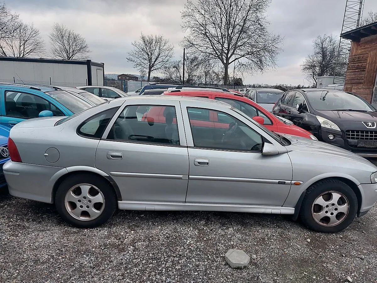 Opel Vectra 2001 photo 3