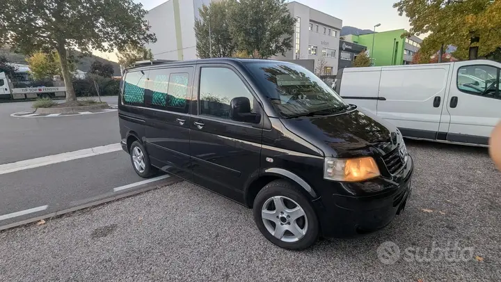 Volkswagen Multivan 2008 photo 3