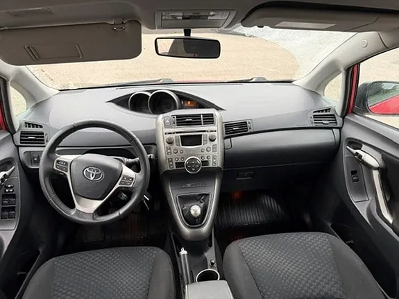 Toyota Verso 2010 photo 5
