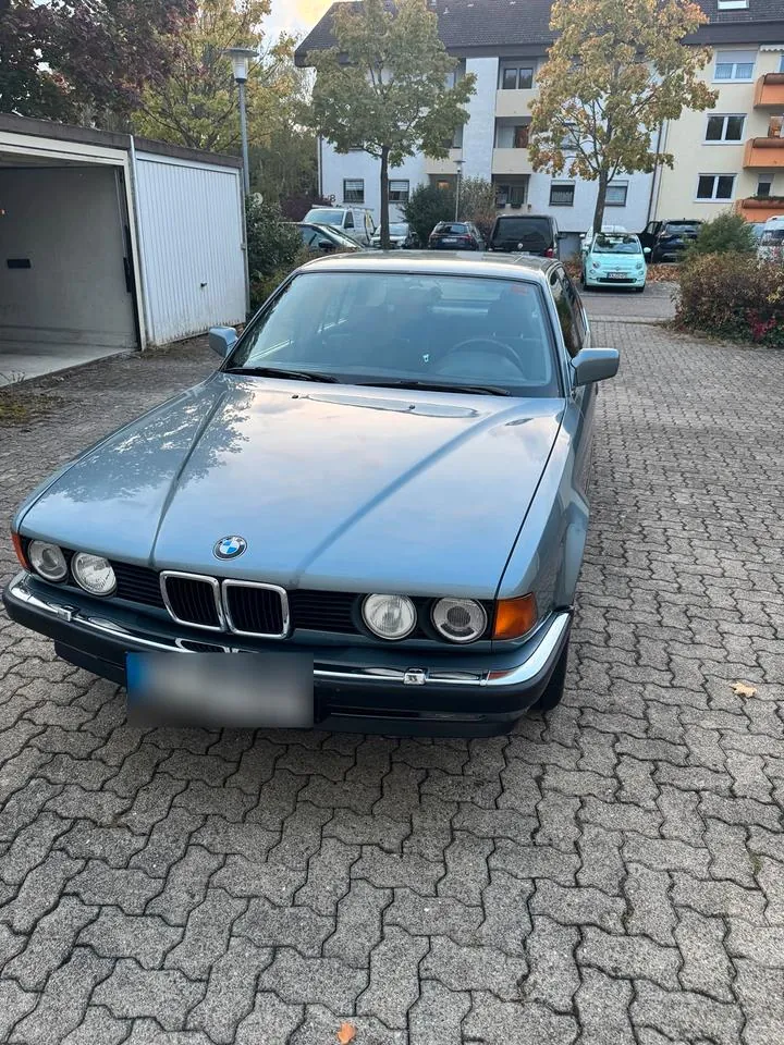 BMW 730I