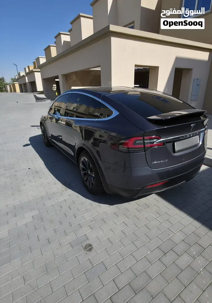 Tesla Model X 2018 photo 3