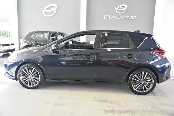 Toyota Auris 2015 photo 5