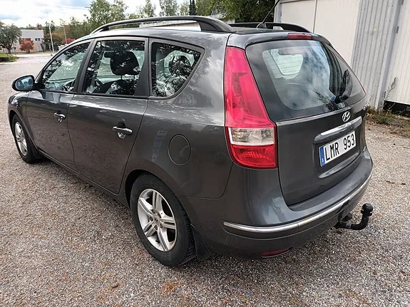Hyundai I30 2010 photo 2