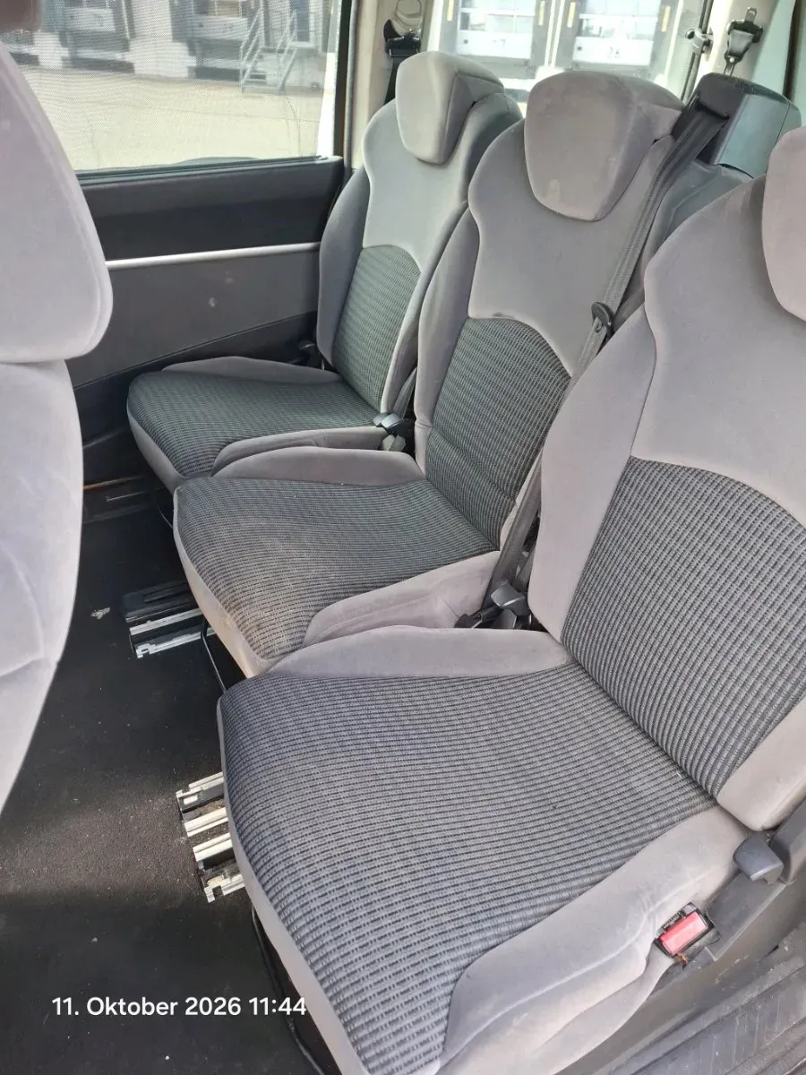 Citroen C8 2012 photo 3