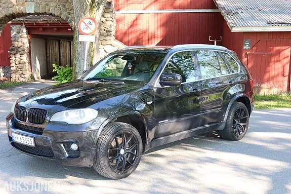 BMW X5 2012 photo 2