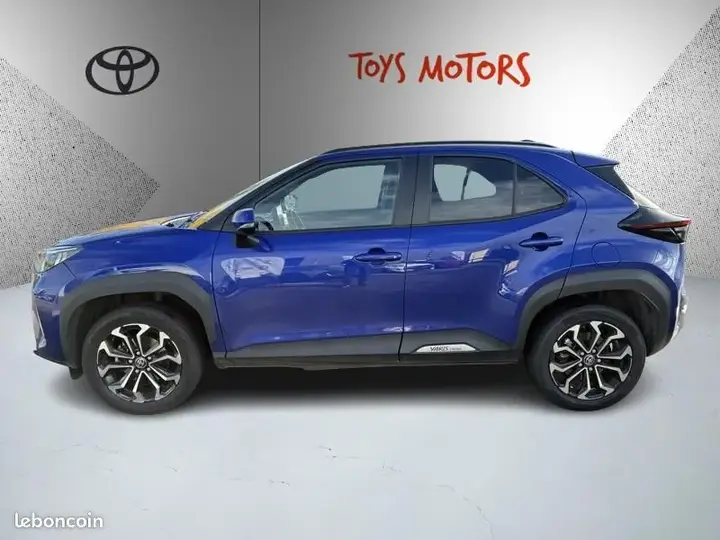 Toyota Yaris Cross 2023 photo 2
