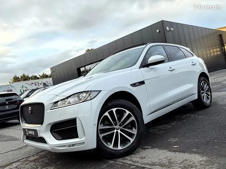 Jaguar F-Pace 2017 photo 3