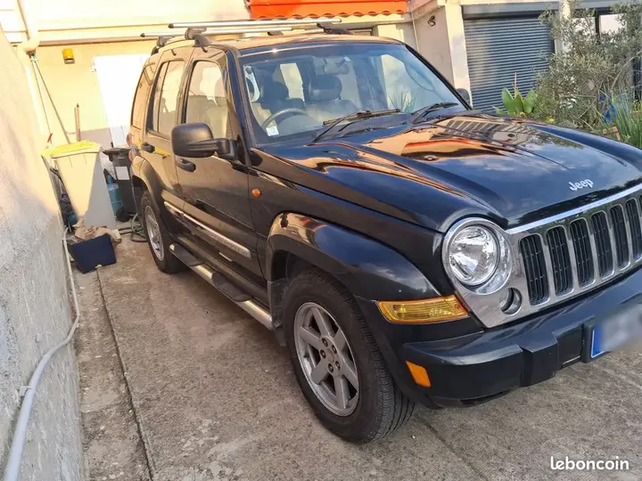 Jeep Cherokee 2007 photo 2