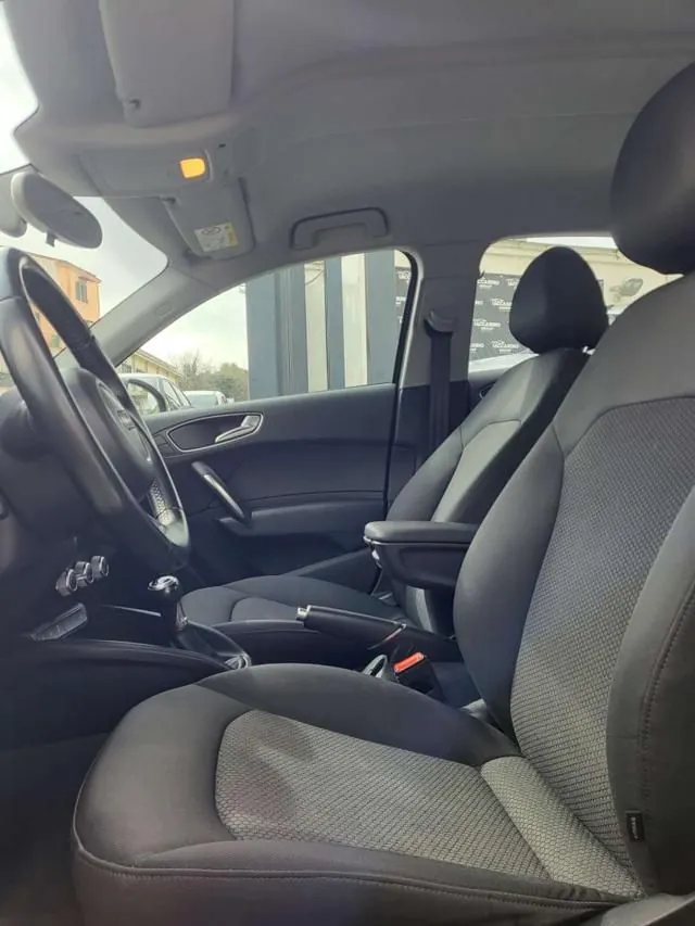 Audi A1 2015 photo 3