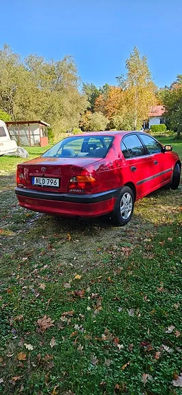 Toyota Avensis 1998 photo 4