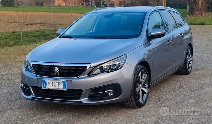 Peugeot 308 2018 photo 2